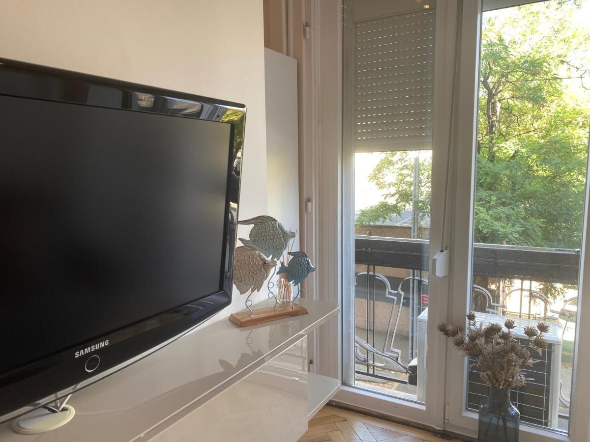 Blue Port Apartment In Ujlipotvaros With Free Parking Budapest Bagian luar foto